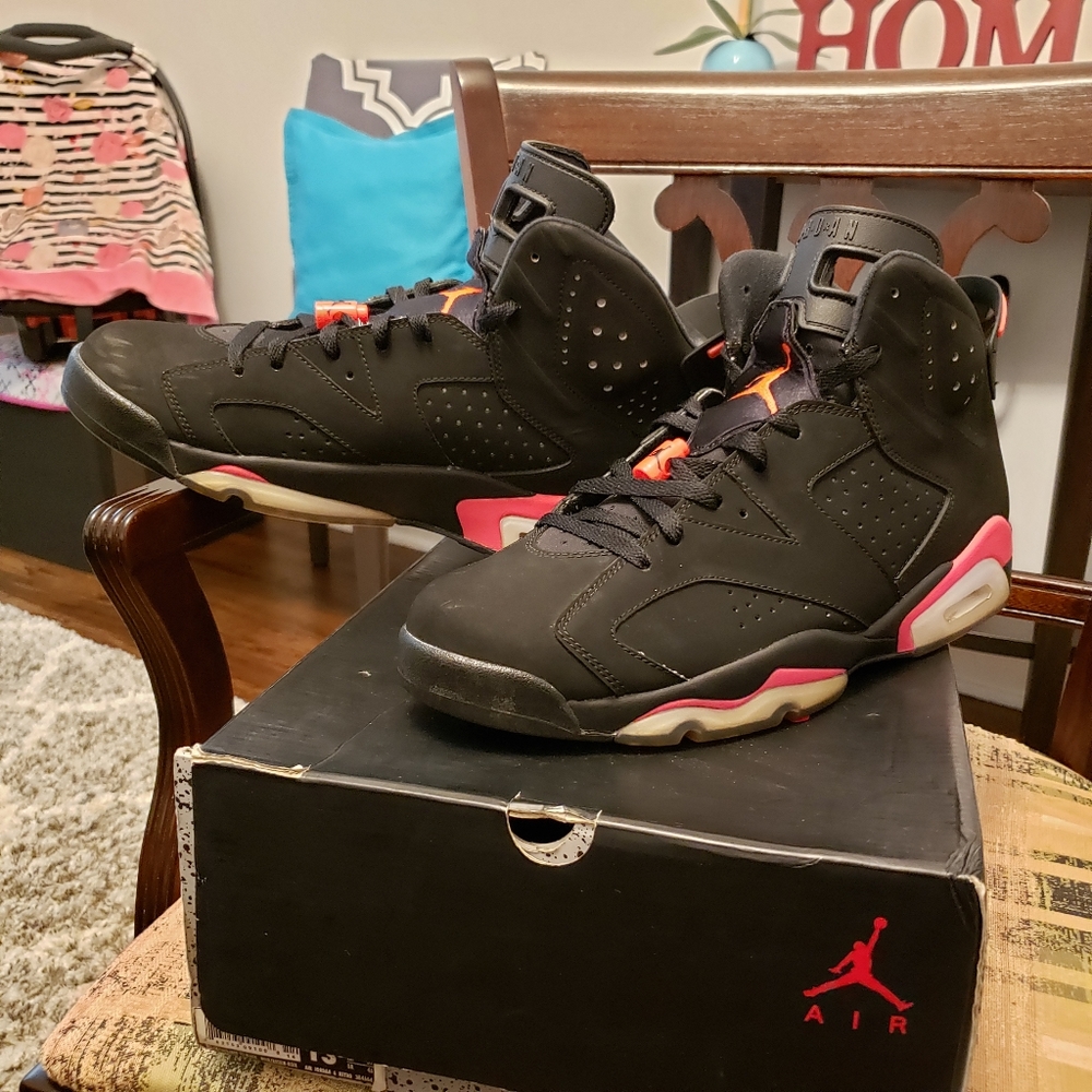 Sold....Jordan 6 Infared 2014 size 13